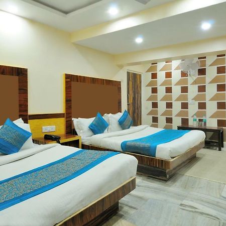 Hotel Lahorimal Deluxe Új-Delhi Kültér fotó