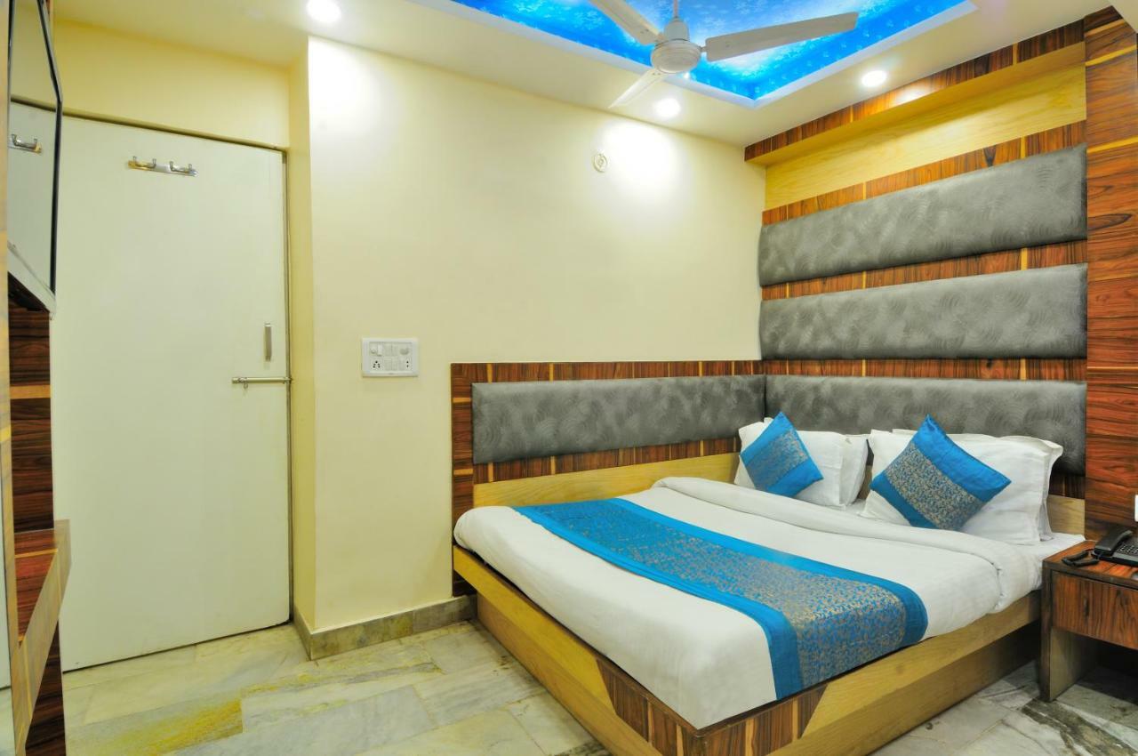 Hotel Lahorimal Deluxe Új-Delhi Kültér fotó
