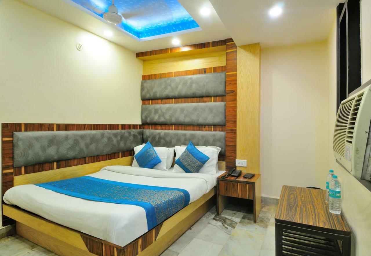 Hotel Lahorimal Deluxe Új-Delhi Kültér fotó